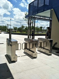 你知道采购工厂通道闸机有哪些注意事项吗？